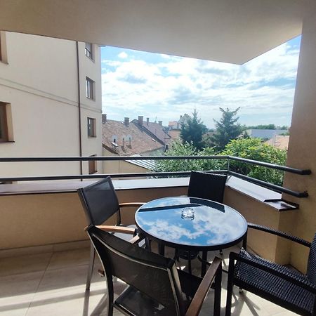 Bajcsy Apartment Debrecen Dış mekan fotoğraf