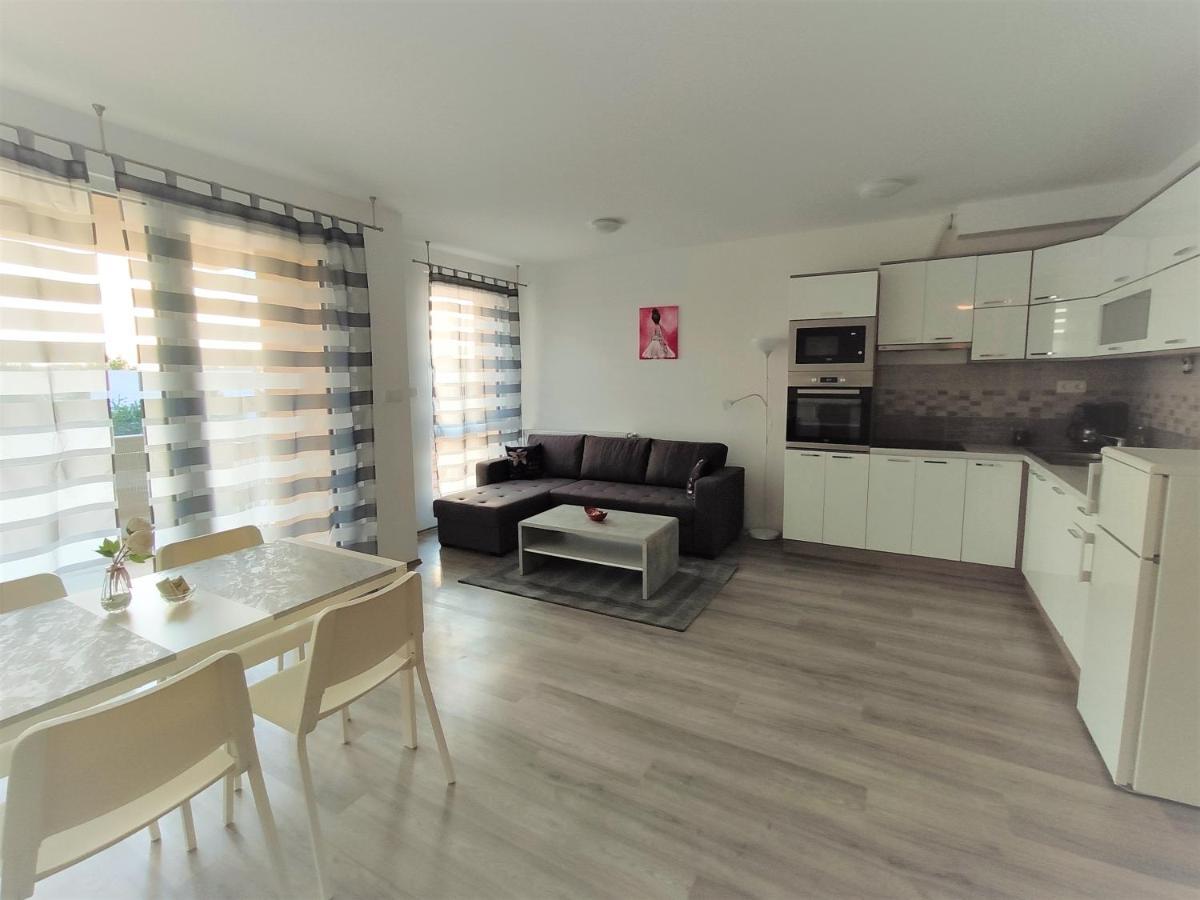 Bajcsy Apartment Debrecen Dış mekan fotoğraf
